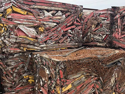 废铁回收